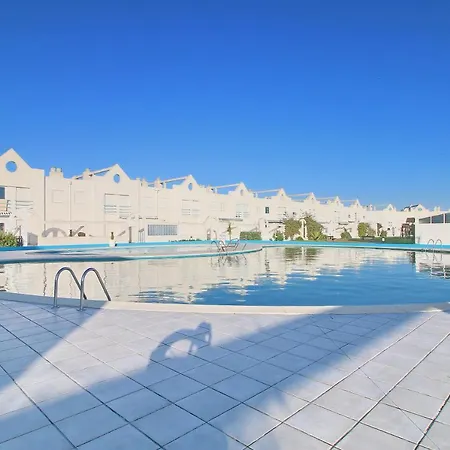 Holiday home Pool & Tennis House Barra