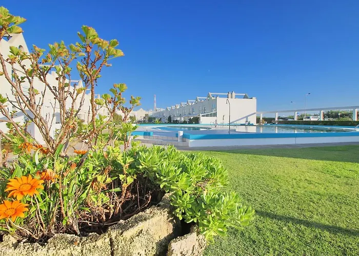 Ferienhaus Pool&tennis House