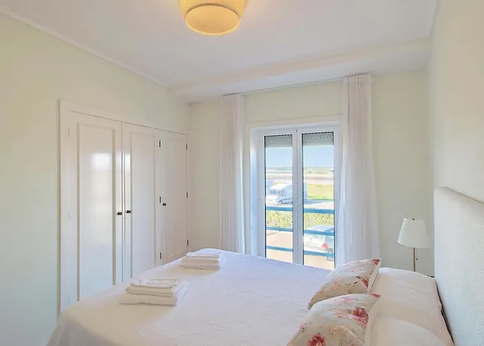 Tatil Evi Pool & Tennis House Barra