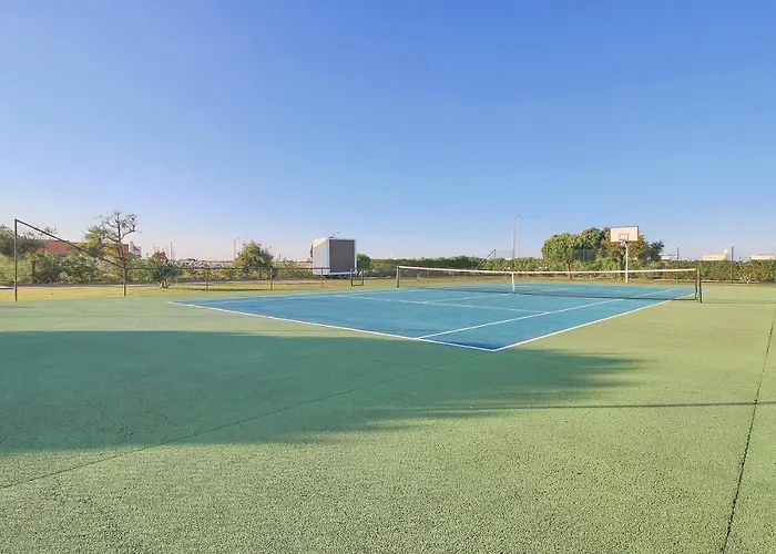 Ferienhaus Pool&tennis House *