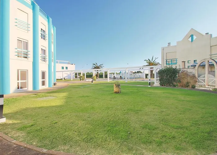 Pool & Tennis House Tatil Evi